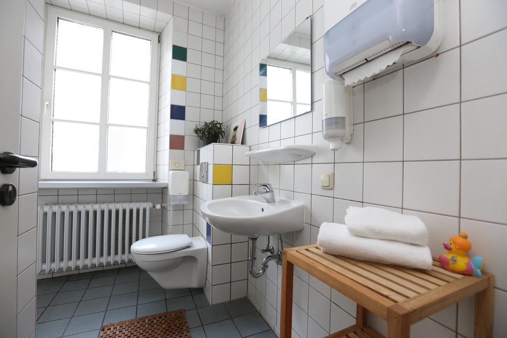 Kolping Hostel Trier Im Warsberger Hof الغرفة الصورة
