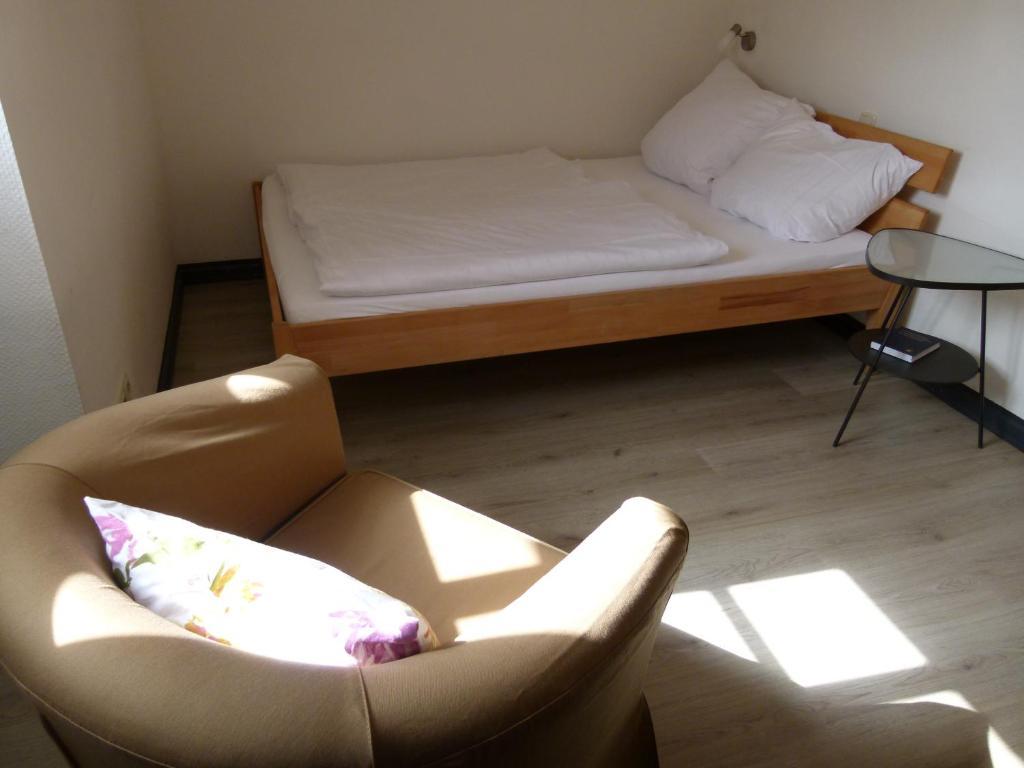 Kolping Hostel Trier Im Warsberger Hof الغرفة الصورة